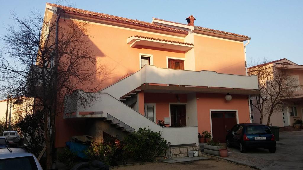 Apartment Martina Banjol Exterior photo
